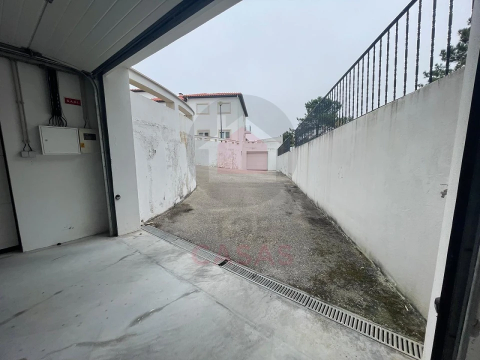 Apartamento T3 para Venda em Tornada e Salir do Porto Foto 30