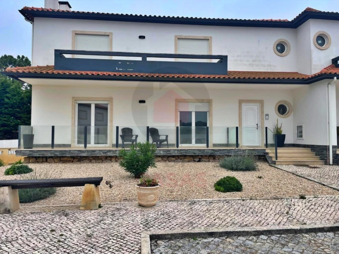 Apartamento T3 para Venda em Tornada e Salir do Porto Foto 2