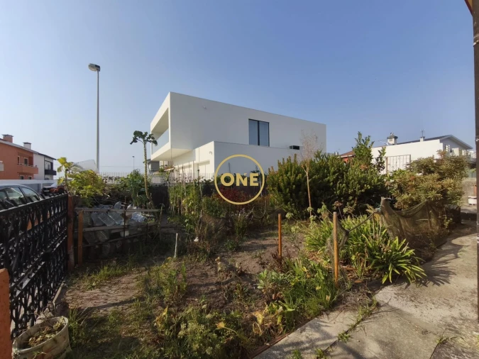 Moradia T5 para Venda em Aver-O-Mar, Amorim e Terroso Foto 6