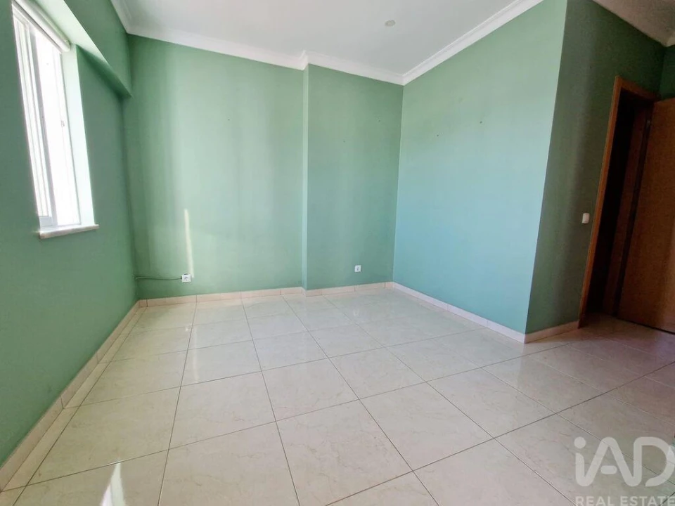 Apartamento T2 para Venda em Portimão Foto 18
