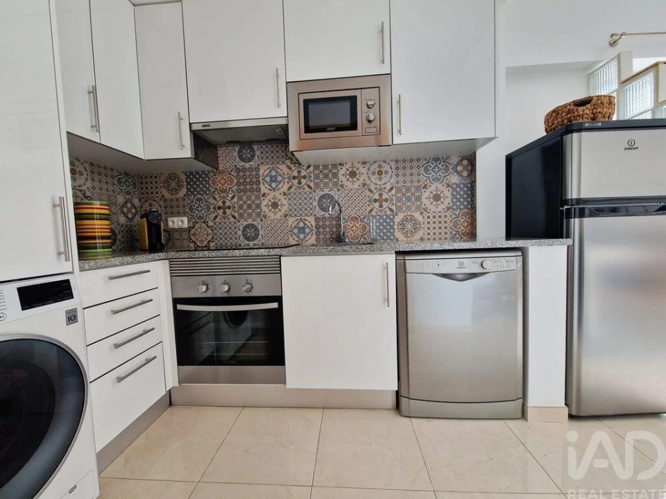 Apartamento T2 para Venda em Portimão Foto 11