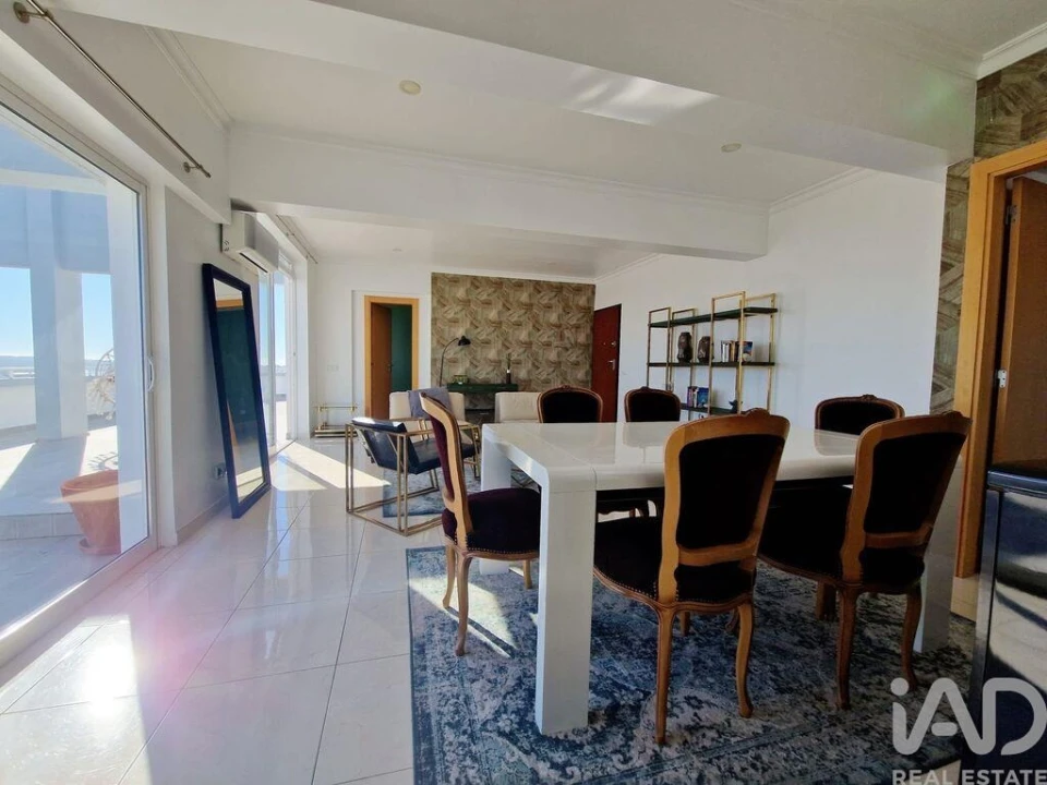 Apartamento T2 para Venda em Portimão Foto 8