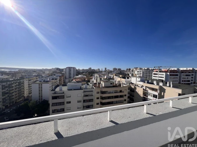 Apartamento T2 para Venda em Portimão Foto 24
