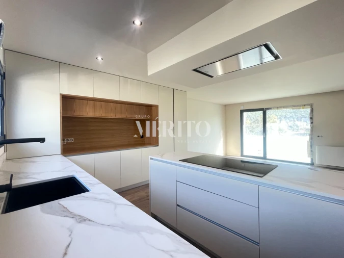 Moradia T3 para Venda em Este (São Pedro e São Mamede) Foto 6