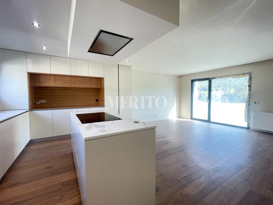 Moradia T3 para Venda em Este (São Pedro e São Mamede) Foto 3