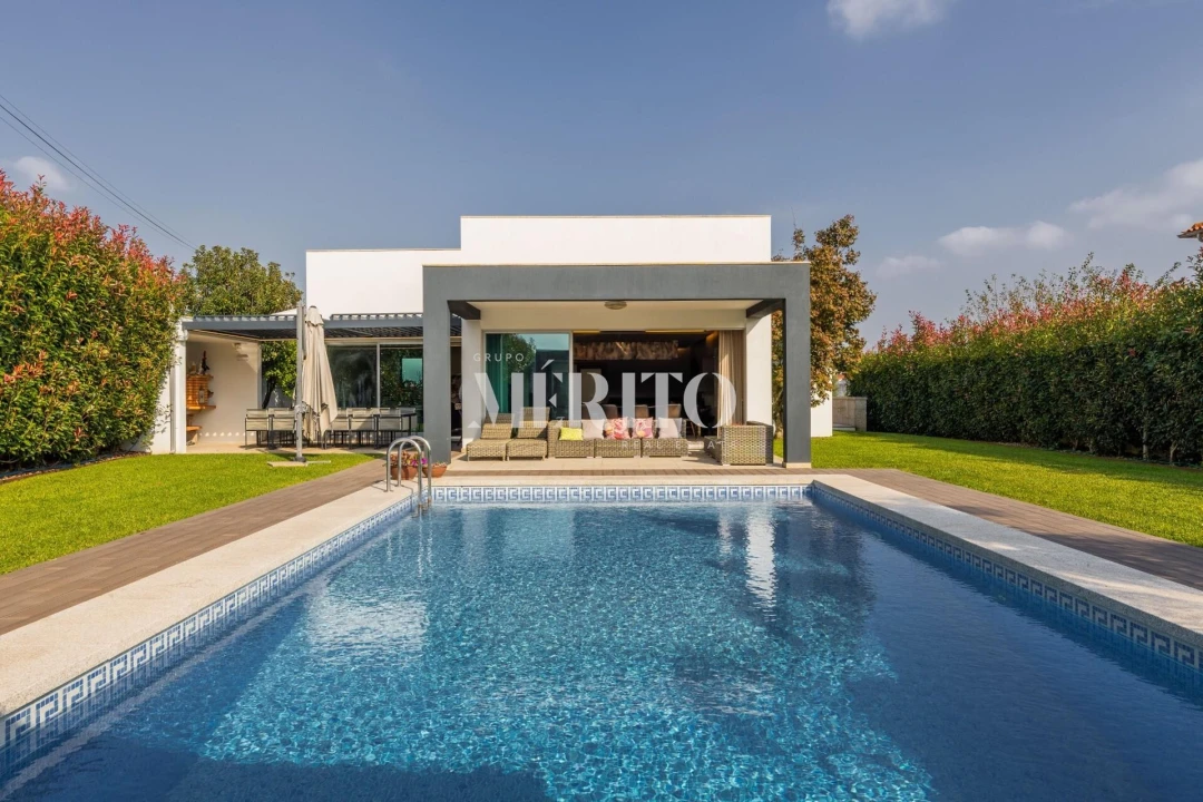 Moradia T4 para Venda em Tamel (São Verissimo) Foto 1