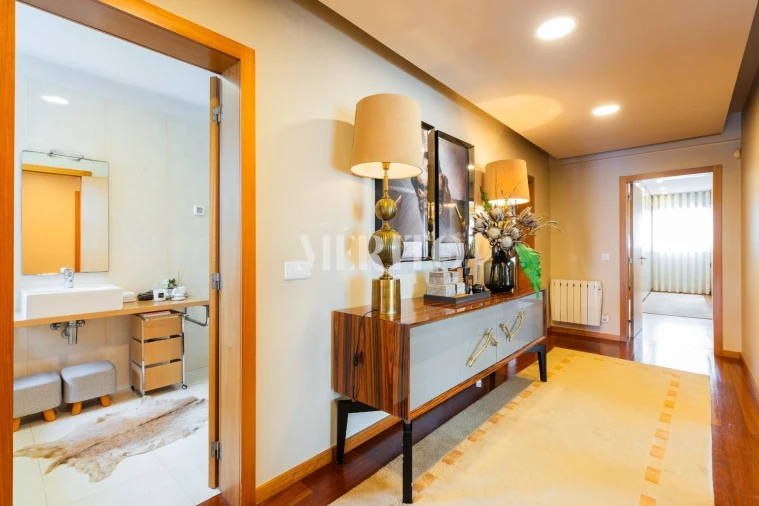 Moradia T4 para Venda em Tamel (São Verissimo) Foto 18