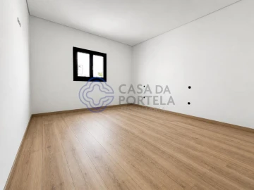 Moradia T2 para Venda em Duas Igrejas