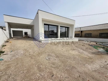Moradia T2 para Venda em Duas Igrejas
