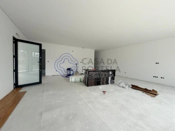 Moradia T2 para Venda em Duas Igrejas