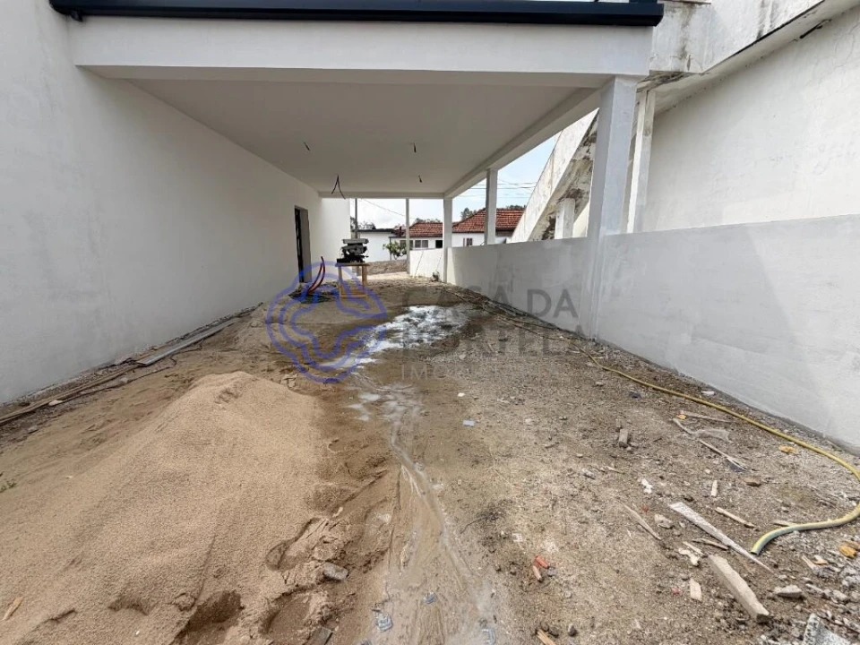 Moradia T2 para Venda em Duas Igrejas Foto 7