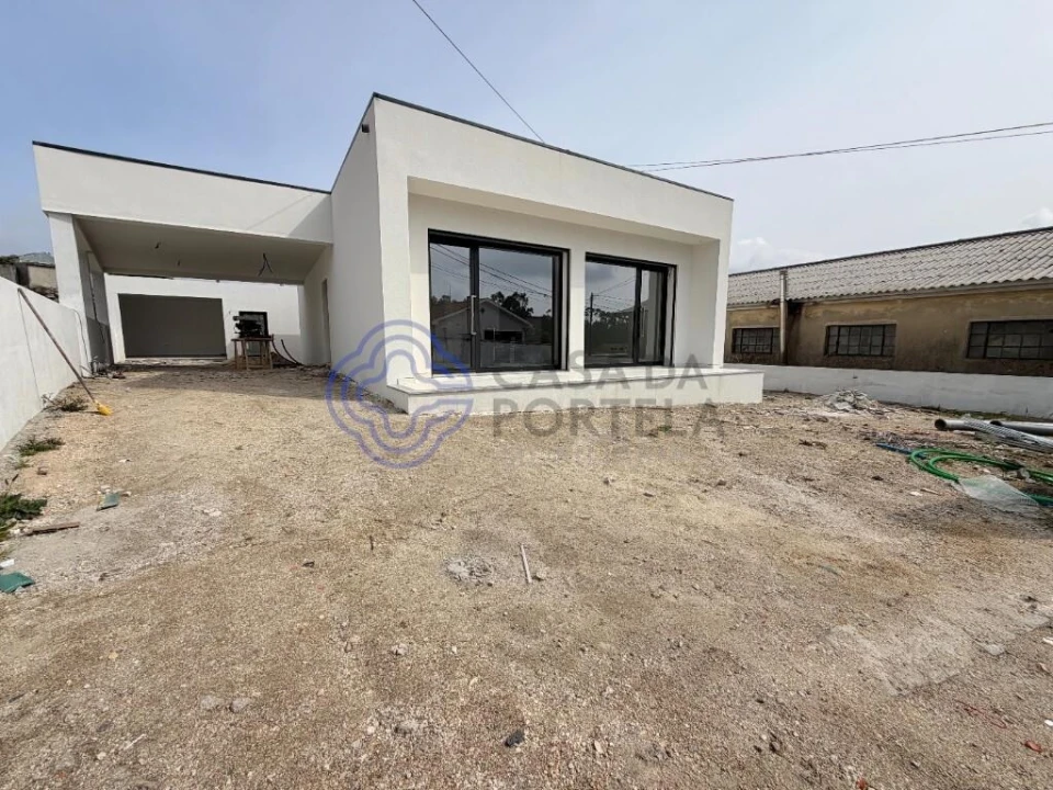 Moradia T2 para Venda em Duas Igrejas Foto 11