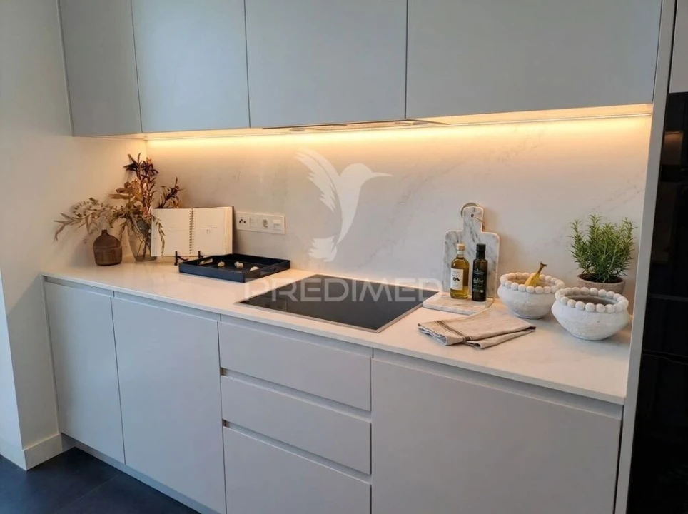 Apartamento T2 para Venda em Quarteira Foto 7