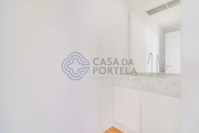 Apartamento T4 para Venda em Aldoar, Foz do Douro e Nevogilde