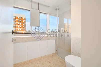 Apartamento T4 para Venda em Aldoar, Foz do Douro e Nevogilde