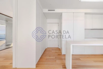 Apartamento T4 para Venda em Aldoar, Foz do Douro e Nevogilde
