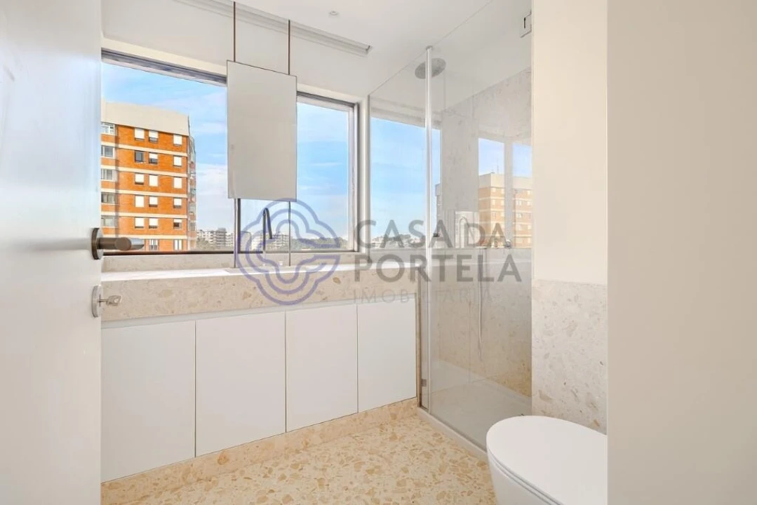 Apartamento T4 para Venda em Aldoar, Foz do Douro e Nevogilde Foto 15