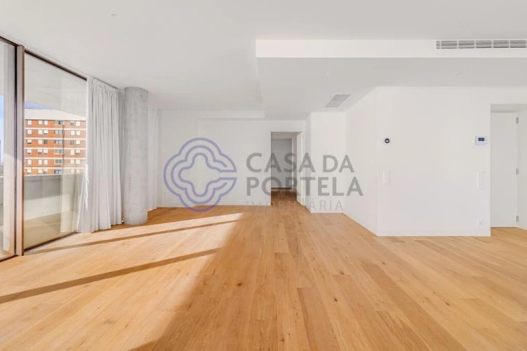 Apartamento T4 para Venda em Aldoar, Foz do Douro e Nevogilde Foto 4