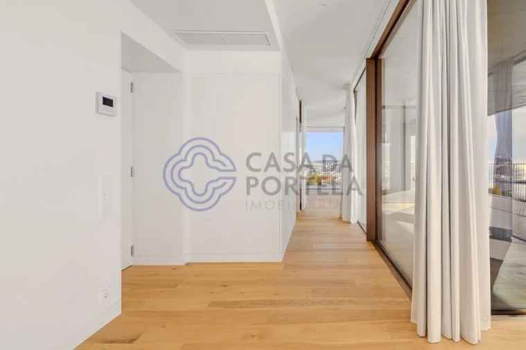 Apartamento T4 para Venda em Aldoar, Foz do Douro e Nevogilde Foto 2