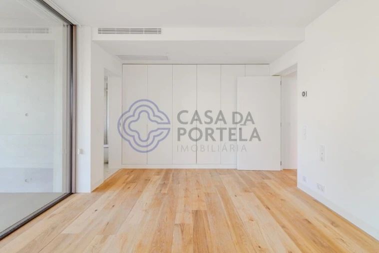 Apartamento T4 para Venda em Aldoar, Foz do Douro e Nevogilde Foto 18