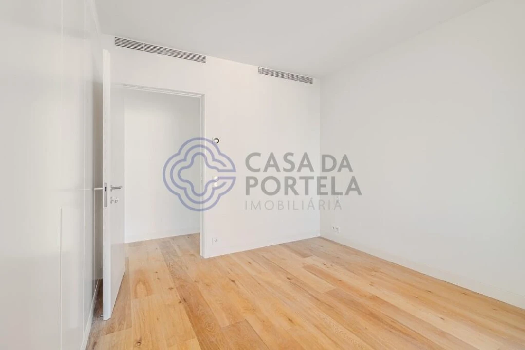 Apartamento T4 para Venda em Aldoar, Foz do Douro e Nevogilde Foto 14