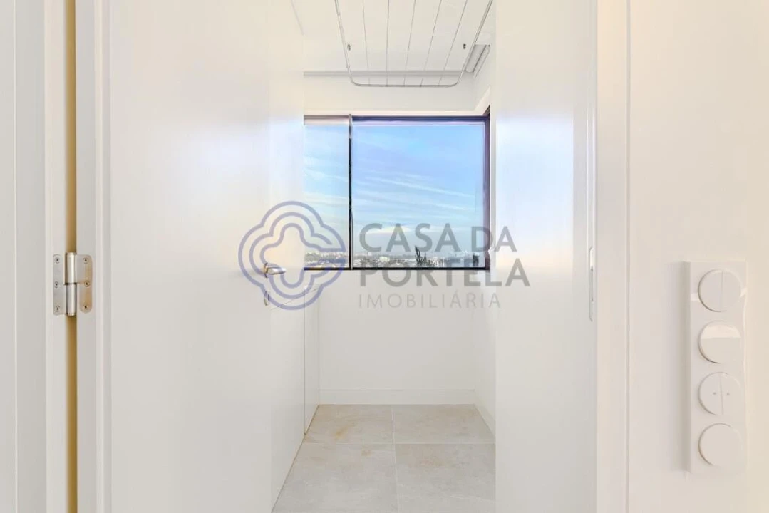 Apartamento T4 para Venda em Aldoar, Foz do Douro e Nevogilde Foto 26