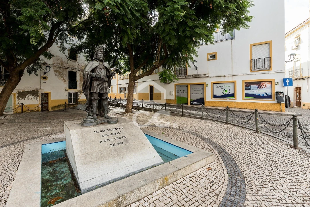Moradia T3 para Venda em Assunção, Ajuda, Salvador e Santo Ildefonso Foto 30