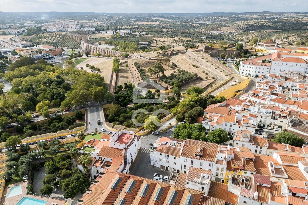 Moradia T3 para Venda em Assunção, Ajuda, Salvador e Santo Ildefonso Foto 44