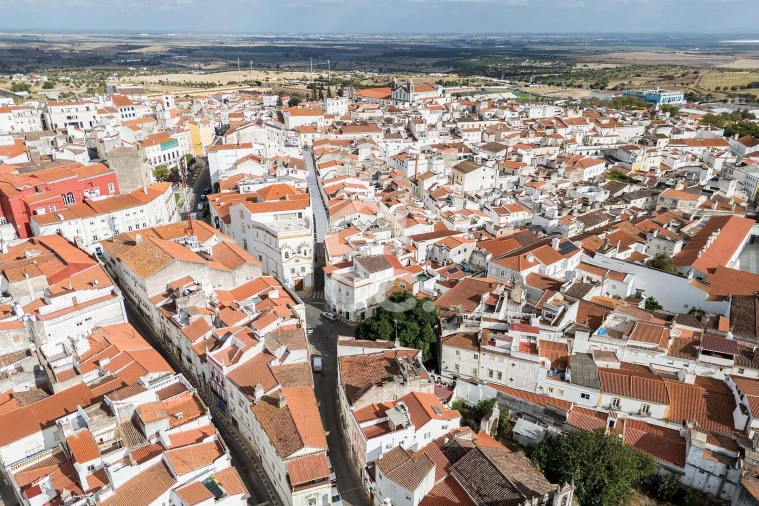 Moradia T3 para Venda em Assunção, Ajuda, Salvador e Santo Ildefonso Foto 37