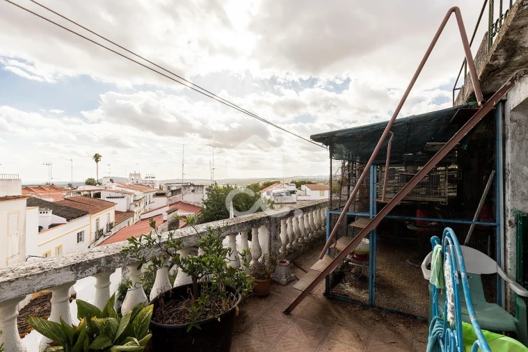 Moradia T3 para Venda em Assunção, Ajuda, Salvador e Santo Ildefonso Foto 19