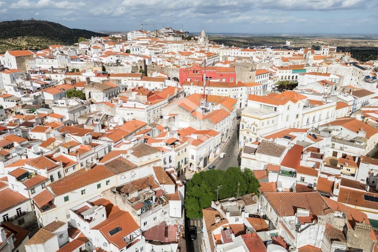 Moradia T3 para Venda em Assunção, Ajuda, Salvador e Santo Ildefonso Foto 40