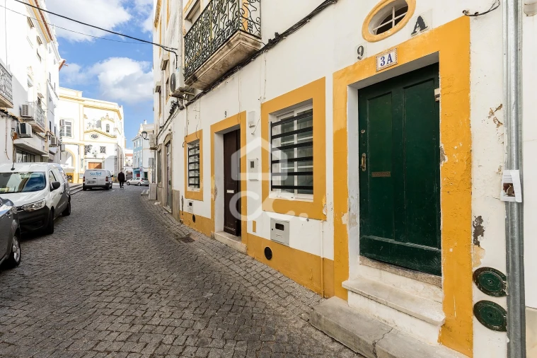 Moradia T3 para Venda em Assunção, Ajuda, Salvador e Santo Ildefonso Foto 22