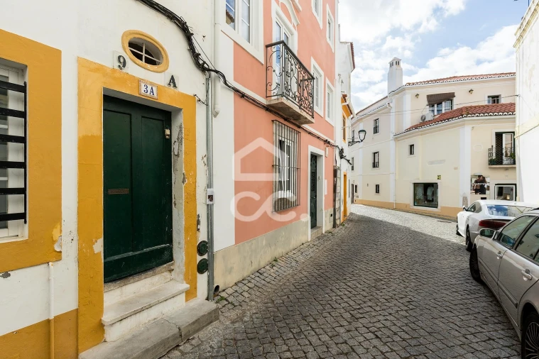 Moradia T3 para Venda em Assunção, Ajuda, Salvador e Santo Ildefonso Foto 21
