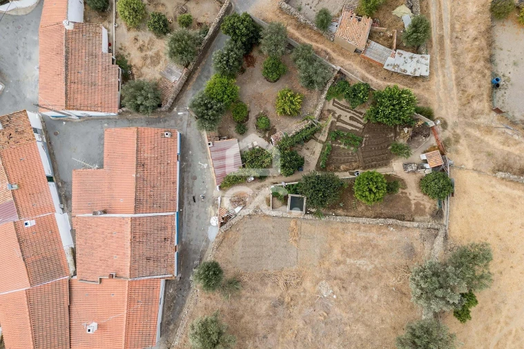 Moradia T2 para Venda em Santa Barbara de Padrões Foto 26