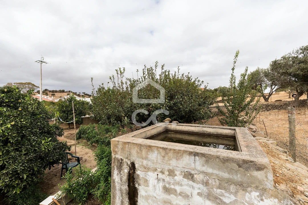 Moradia T2 para Venda em Santa Barbara de Padrões Foto 19