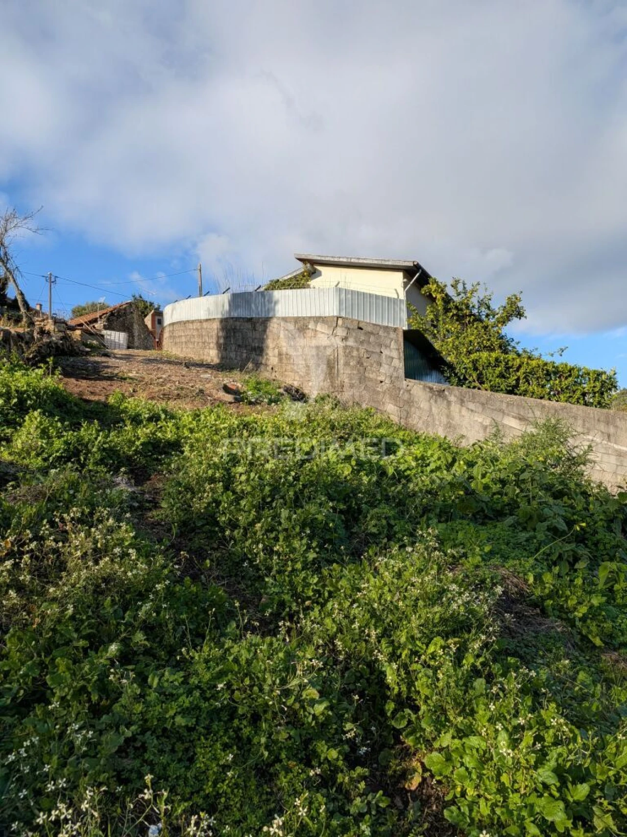 Terreno para Venda em Lamelas e Guimarei Foto 3