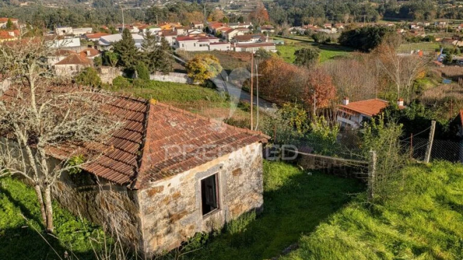 Terreno para Venda em Lamelas e Guimarei