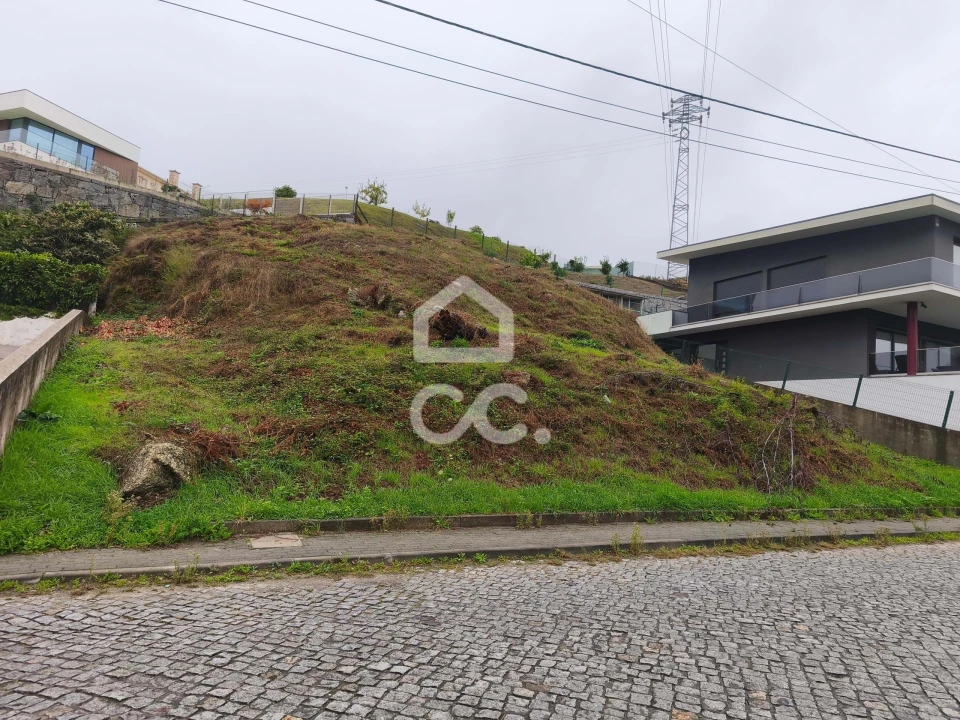 Terreno para Venda em Fermentões Foto 2