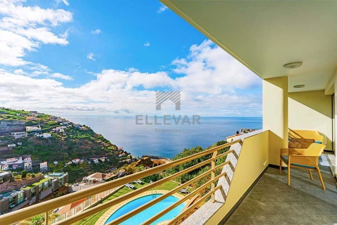 Apartamento T1 para Venda em Calheta Foto 4