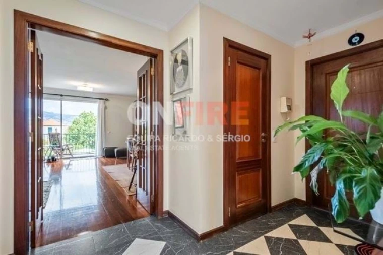Apartamento T2 para Venda em São Martinho Foto 9