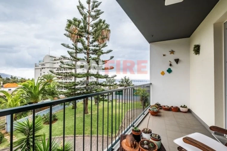 Apartamento T2 para Venda em São Martinho Foto 7