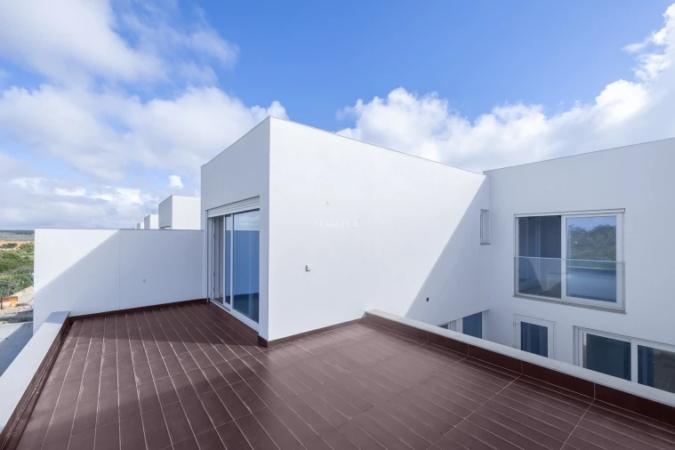 Moradia T3 para Venda em Vila de Sagres Foto 8