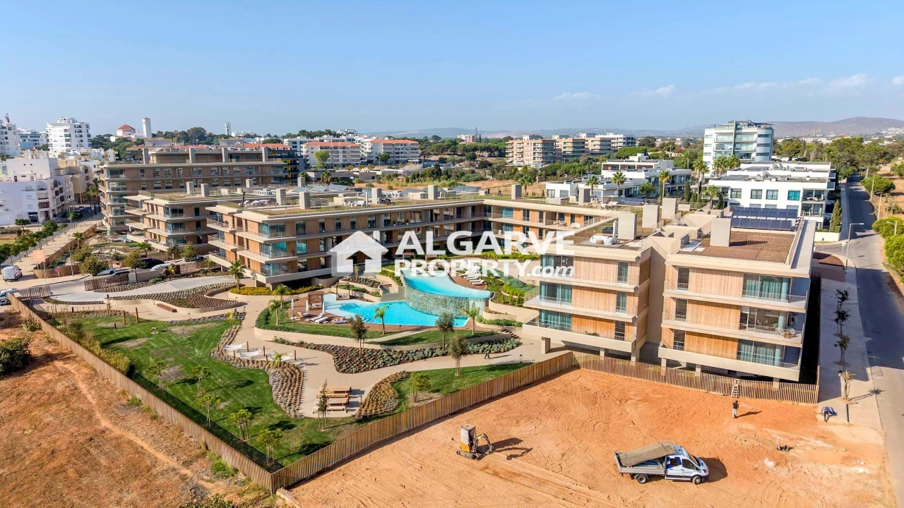 Apartamento T2 para Venda em Quarteira Foto 18