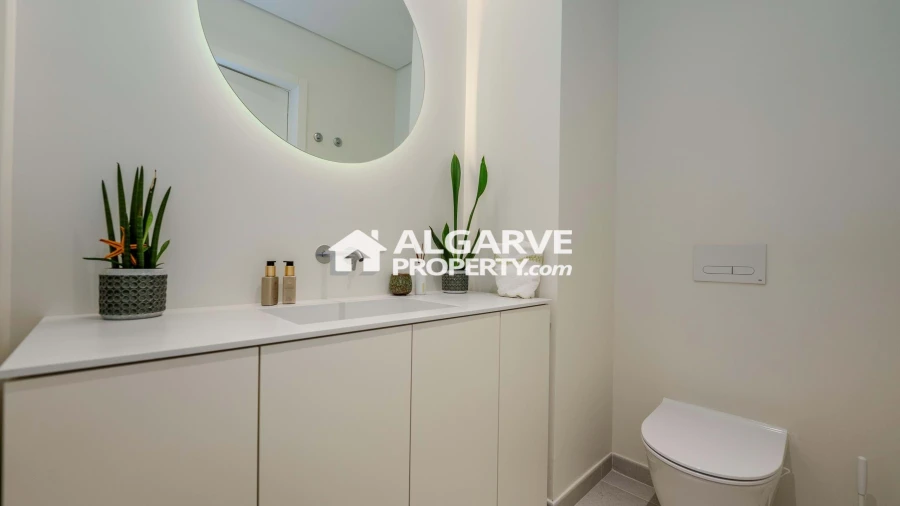 Apartamento T2 para Venda em Quarteira Foto 8