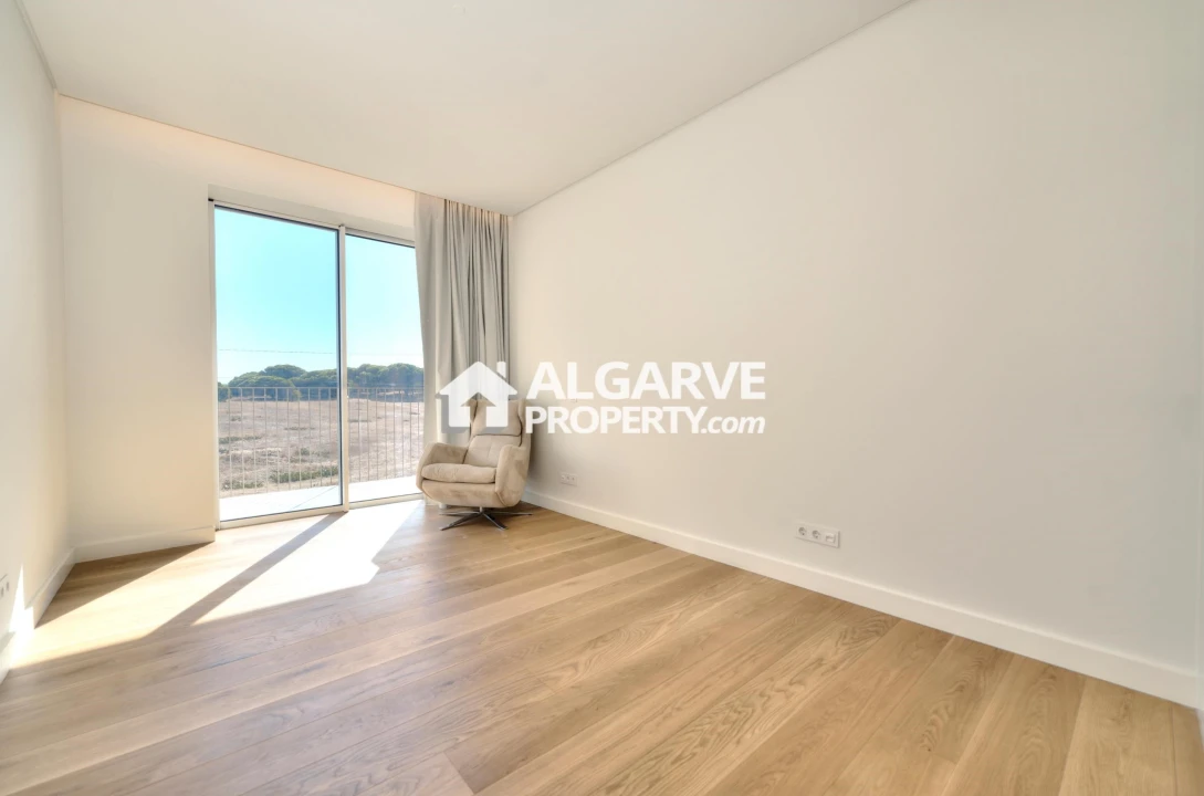 Apartamento T2 para Venda em Quarteira Foto 27