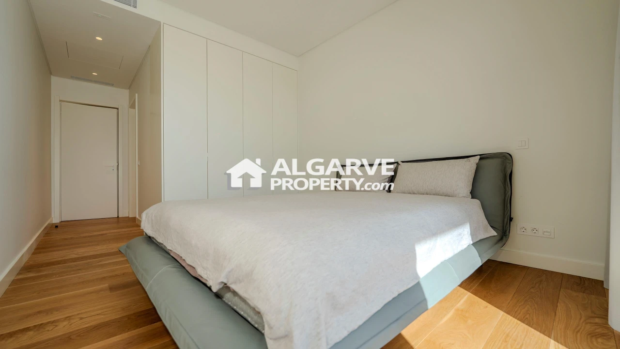 Apartamento T2 para Venda em Quarteira Foto 13