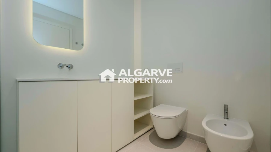 Apartamento T2 para Venda em Quarteira Foto 6