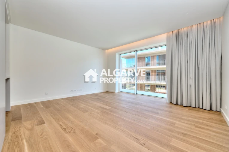 Apartamento T2 para Venda em Quarteira Foto 15