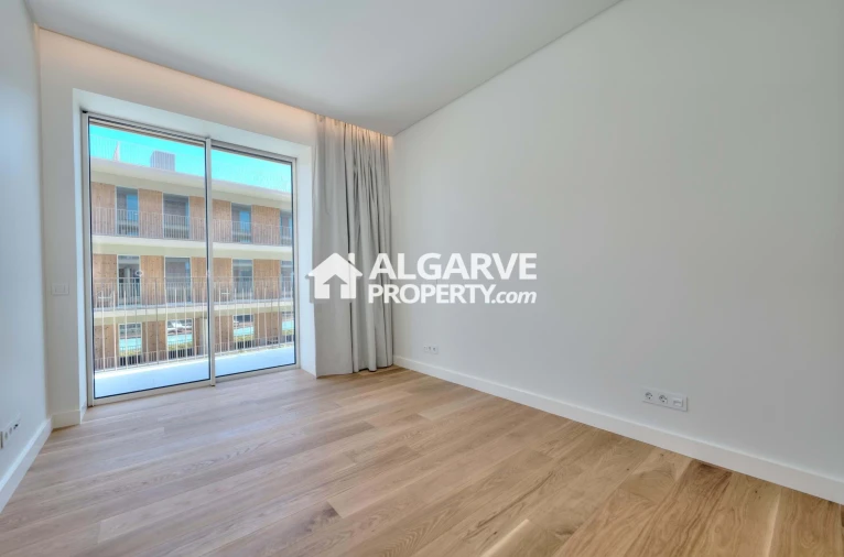 Apartamento T2 para Venda em Quarteira Foto 13