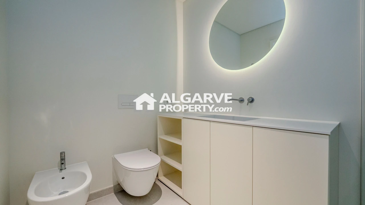 Apartamento T2 para Venda em Quarteira Foto 12